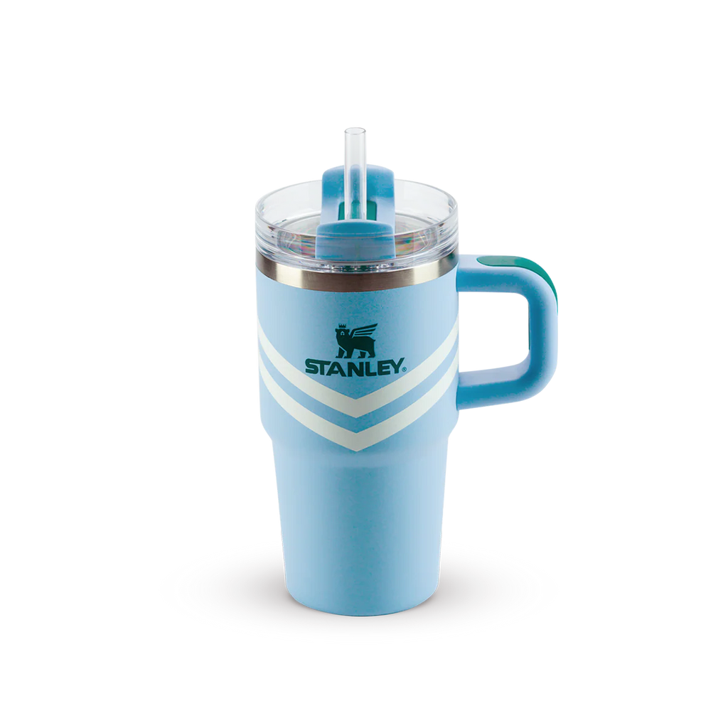 COPO QUENCHER COM ALÇA CORNFLOWER CHEVRON STANLEY | 591ML